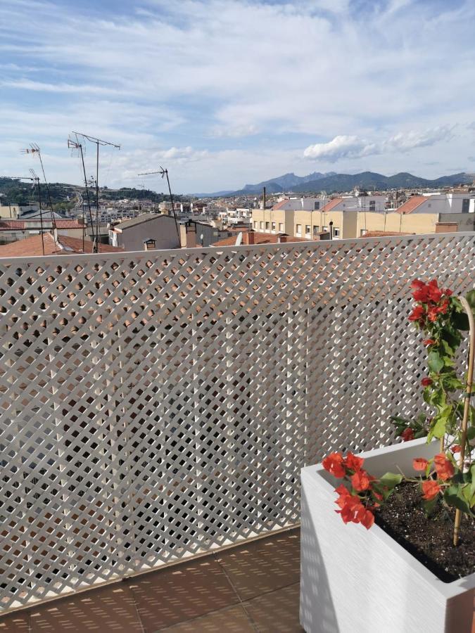 Atico Apartment Terrassa Exterior photo